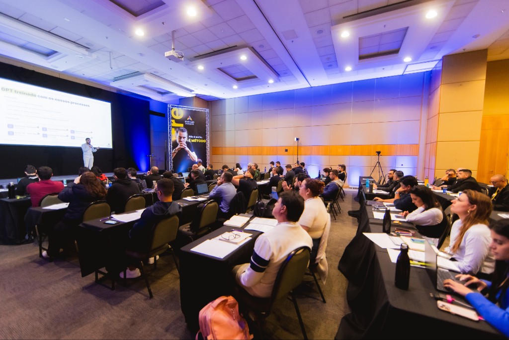 Quais são as vantagens  da Imersão Mestre para donos de agências